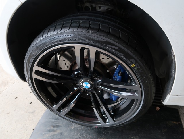 BMW M2 + ヨコハマ ADVAN SPORT（アドバンスポーツ） V105 19インチ タイヤ交換 | タイヤラボDiary2